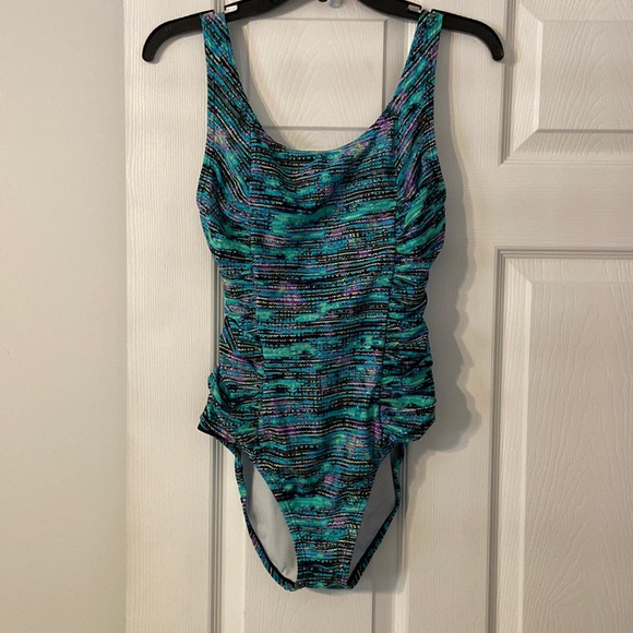 Speedo Other - Speedo One Piece Swimsuit size 8 BNWOT